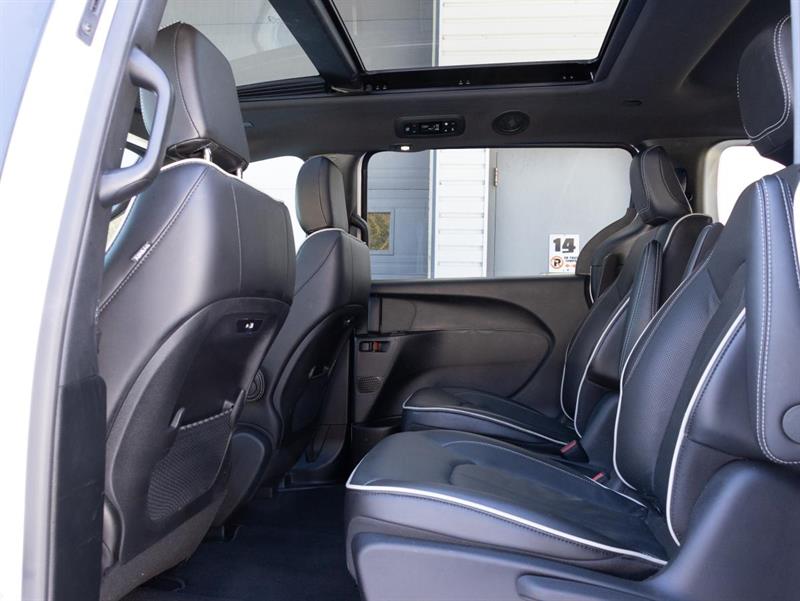 chrysler Pacifica 2024 - 23