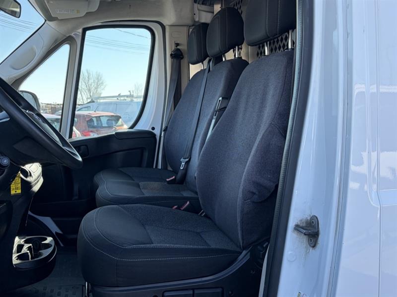 ram ProMaster fourgonnette utilitaire 2019 - 14