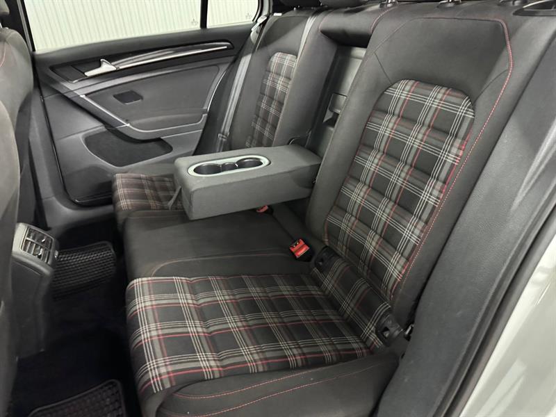 volkswagen Golf GTI 2017 - 19