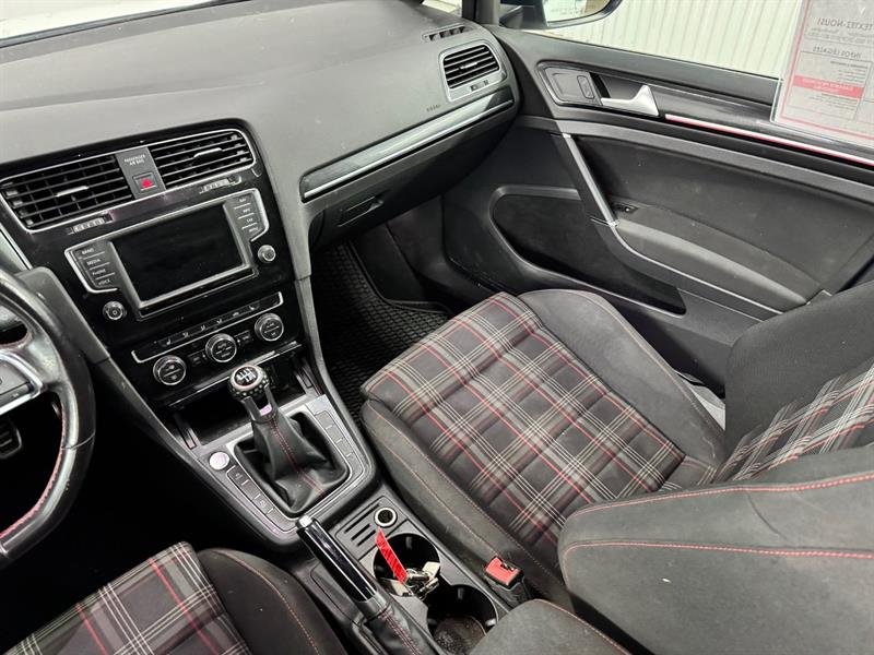 volkswagen Golf GTI 2017 - 22