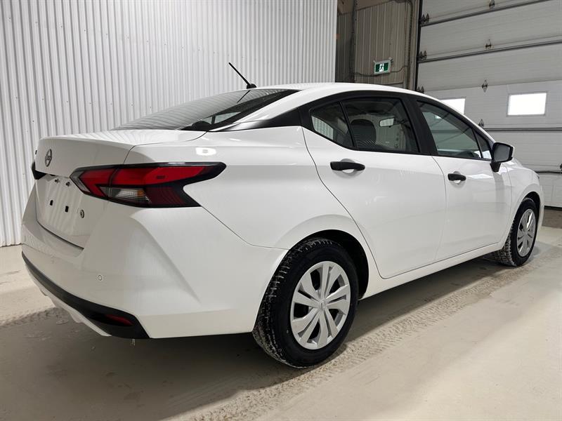 nissan Versa 2024 - 5