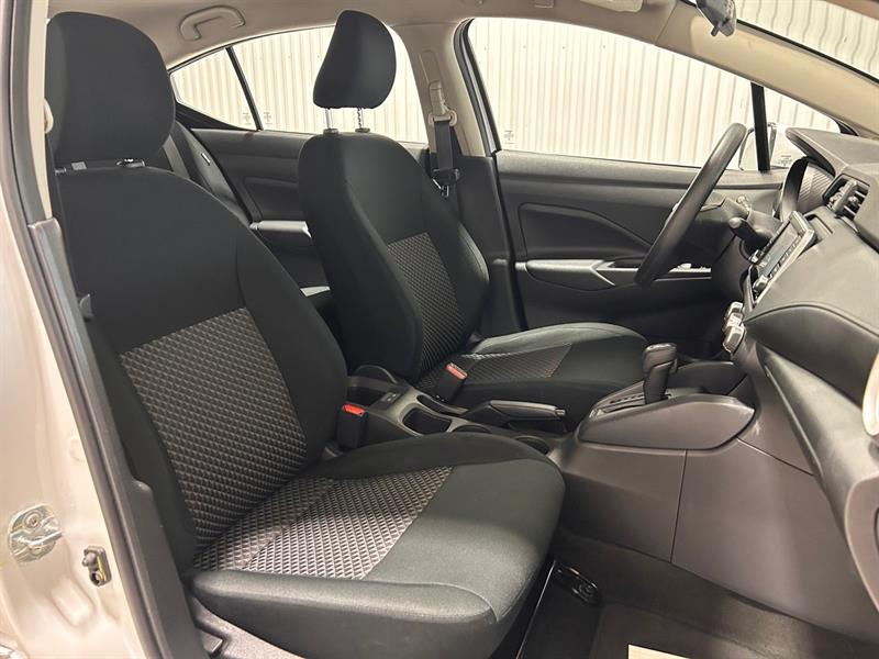 nissan Versa 2024 - 18