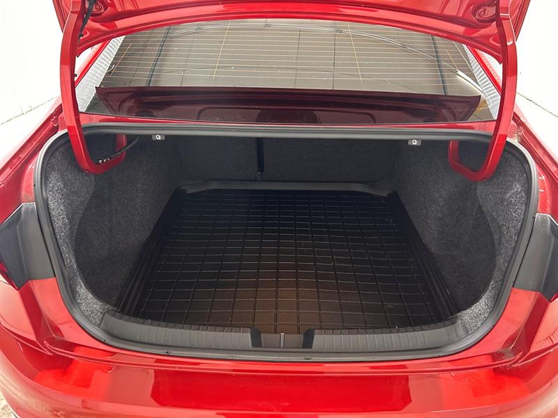volkswagen Jetta GLI 2023 - 18