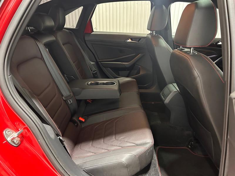 volkswagen Jetta GLI 2023 - 19