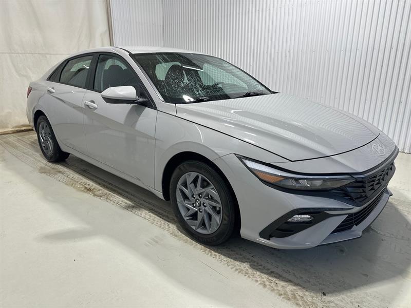 2024 Hyundai Elantra - Image 4