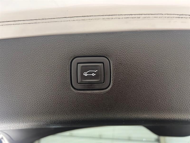 2022 Chevrolet Blazer - Image 18