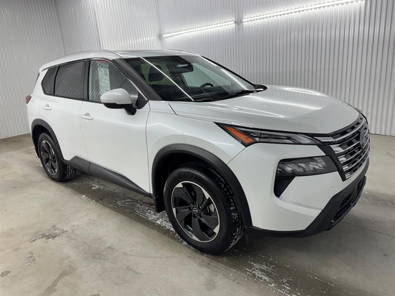 2024 Nissan Rogue - Image 3