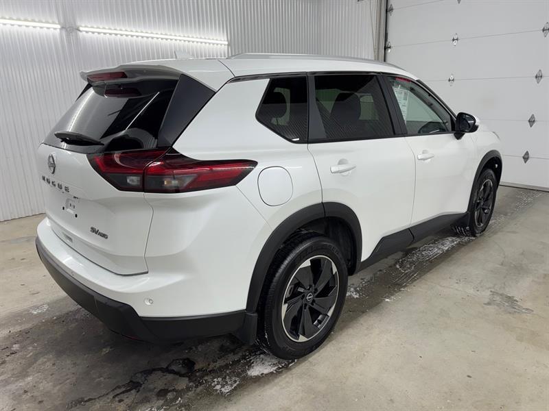 2024 Nissan Rogue - Image 4