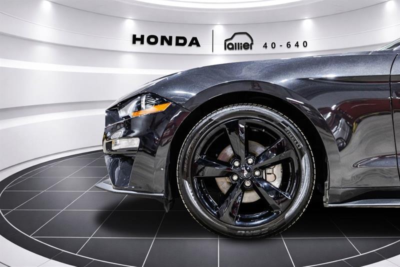 2022 Ford Mustang - Image 10