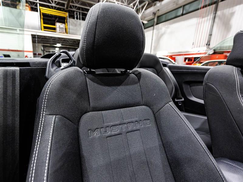 2022 Ford Mustang - Image 17