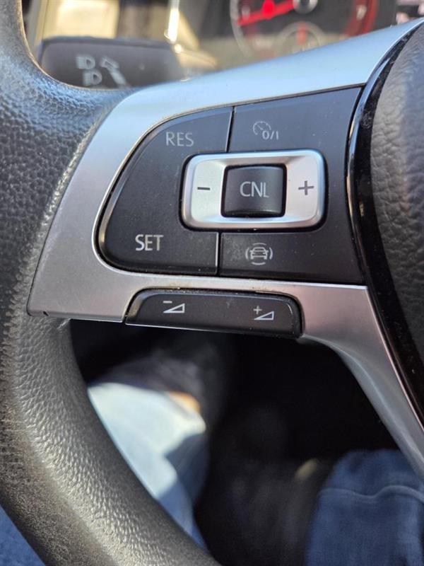 2019 Volkswagen Jetta - Image 18