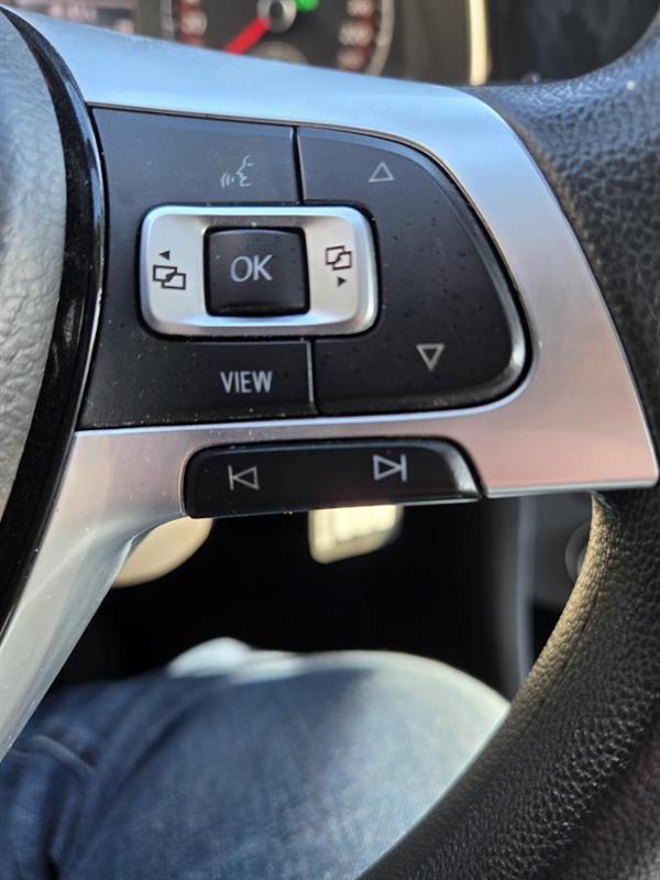 2019 Volkswagen Jetta - Image 19