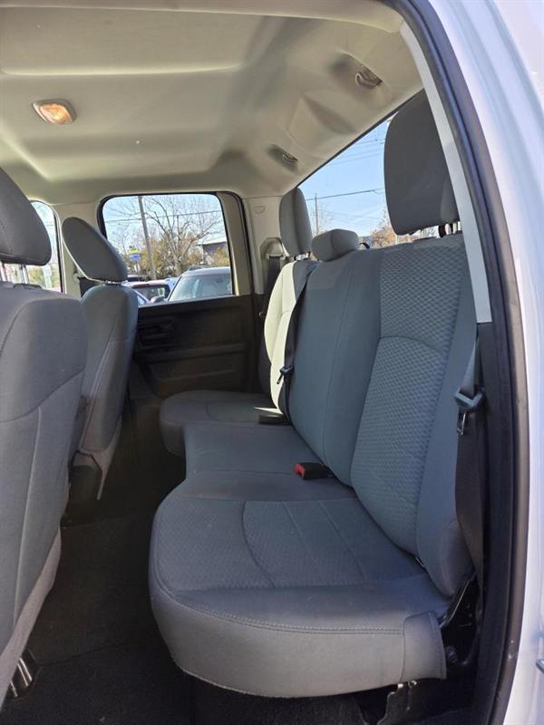 2018 Ram 1500 - Image 13