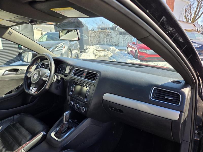 2014 Volkswagen Jetta - Image 10