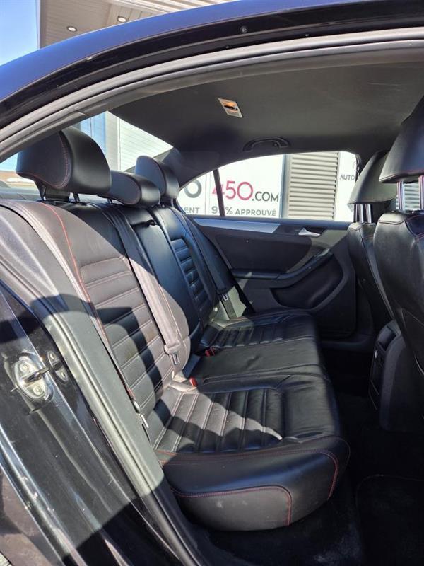 2014 Volkswagen Jetta - Image 12