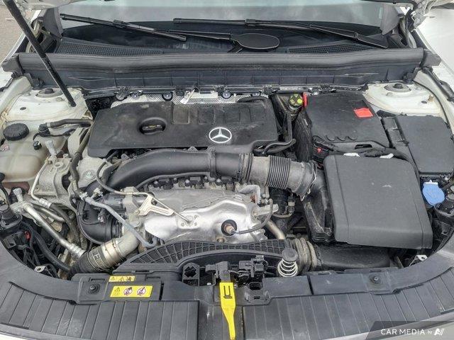 mercedes-benz GLB 2023 - 13