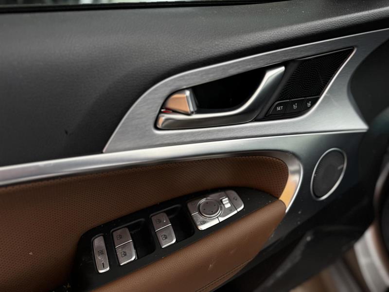 genesis G70 2021 - 13