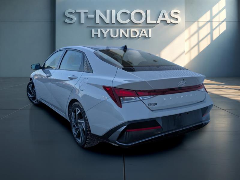 hyundai Elantra 2024 - 2