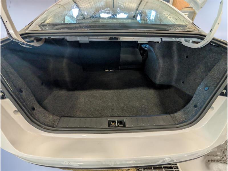 nissan Versa 2021 - 14