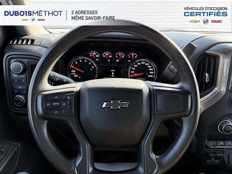 chevrolet Silverado 1500 2024 - 24