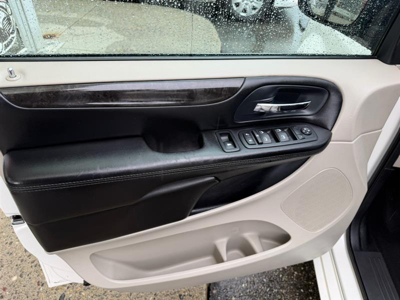 dodge Grand Caravan 2012 - 16