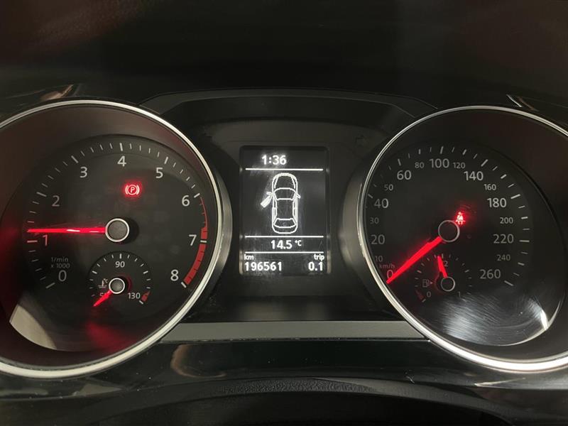 volkswagen Jetta 2015 - 11