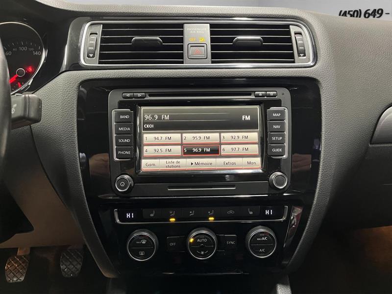 volkswagen Jetta 2015 - 13