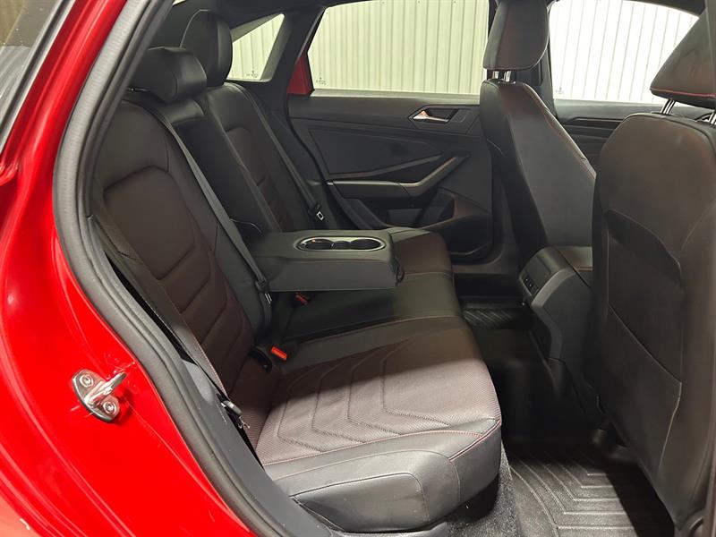 volkswagen Jetta GLI 2024 - 18