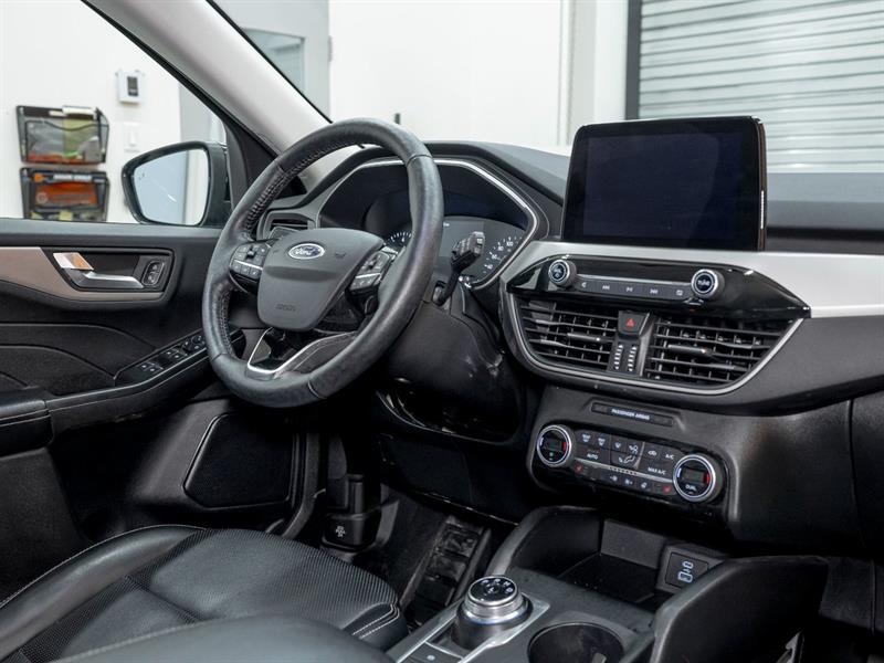 ford Escape 2021 - 27