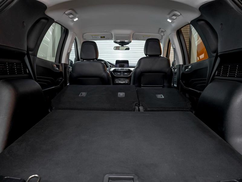 ford Escape 2021 - 31