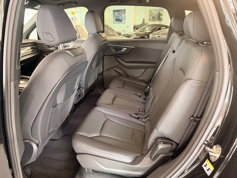 audi Q7 2022 - 12