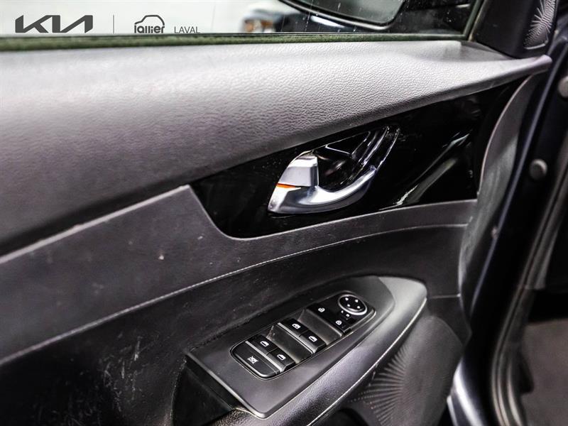 2023 Kia Forte - Image 15