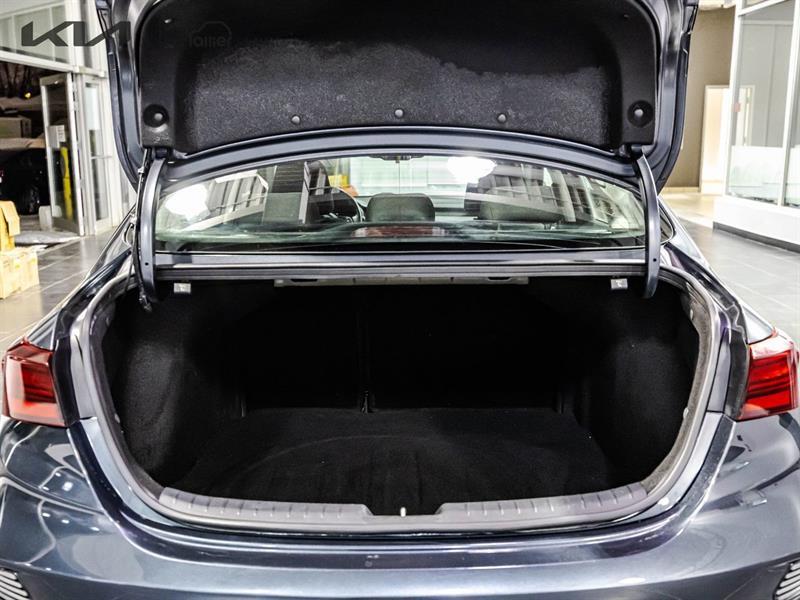 2023 Kia Forte - Image 19