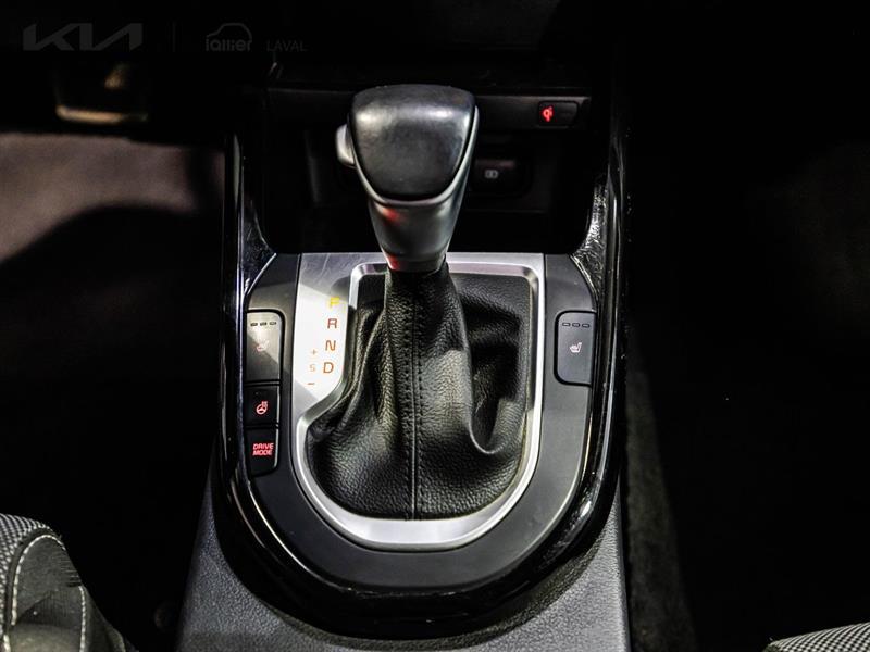 2023 Kia Forte - Image 29