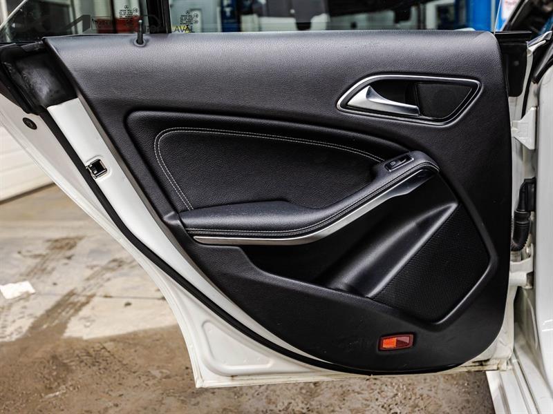 2018 Mercedes-Benz CLA - Image 12