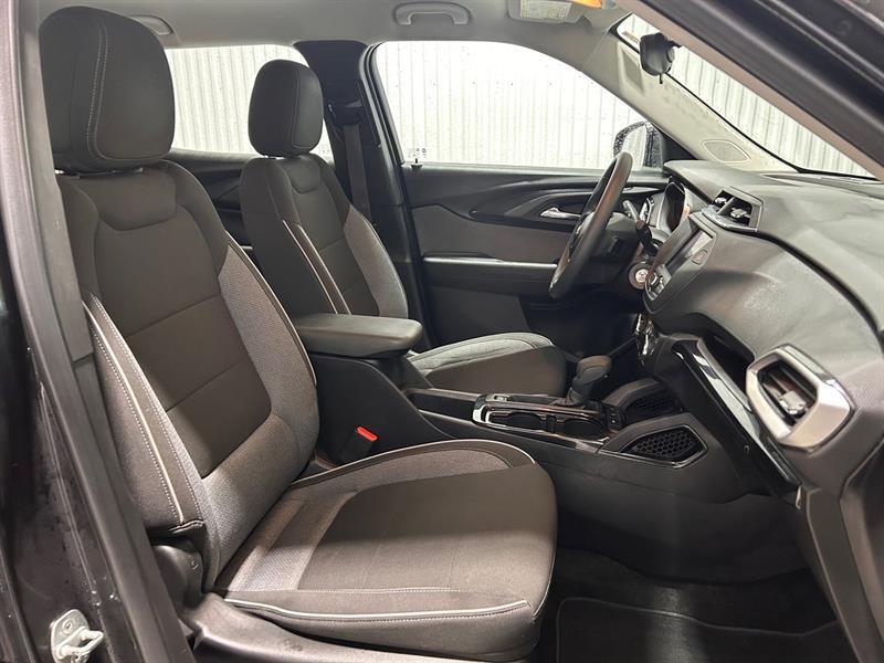 2023 Chevrolet Trailblazer - Image 16