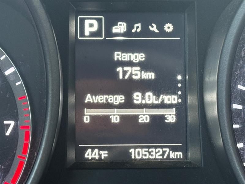 2017 Hyundai Santa Fe - Image 5