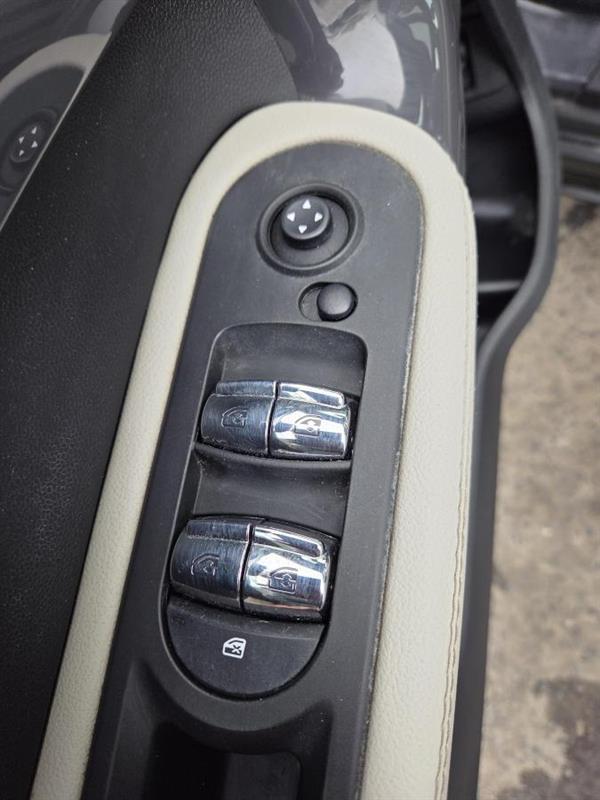 2018 Mini Countryman - Image 17