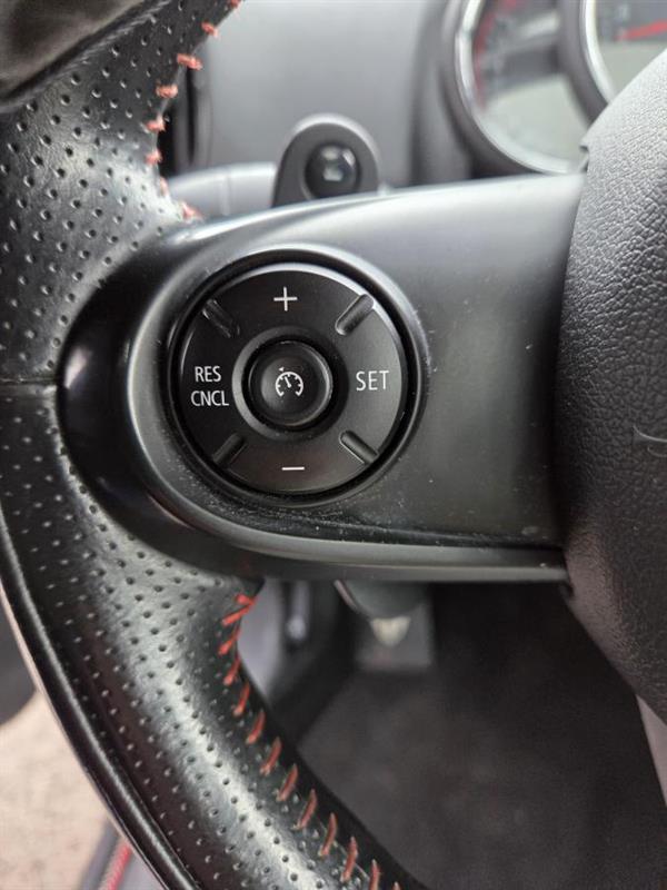 2018 Mini Countryman - Image 18