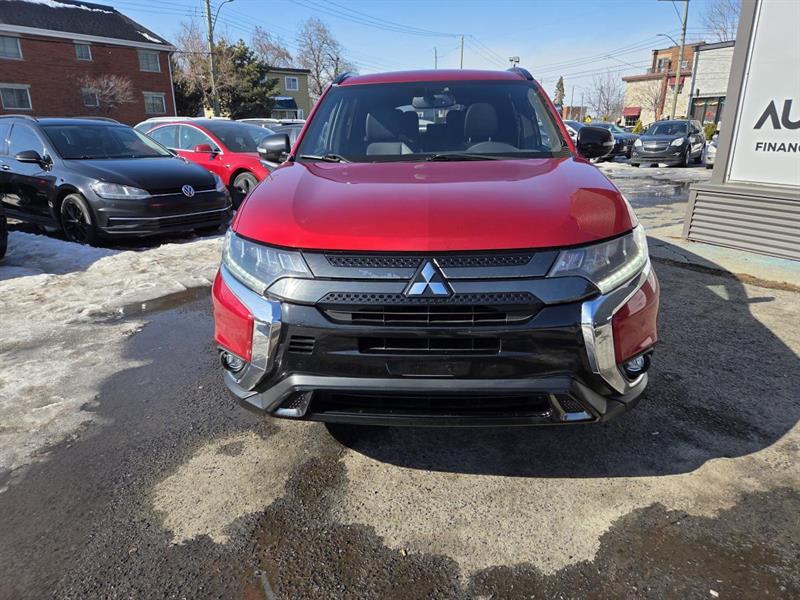 2020 Mitsubishi Outlander - Image 2