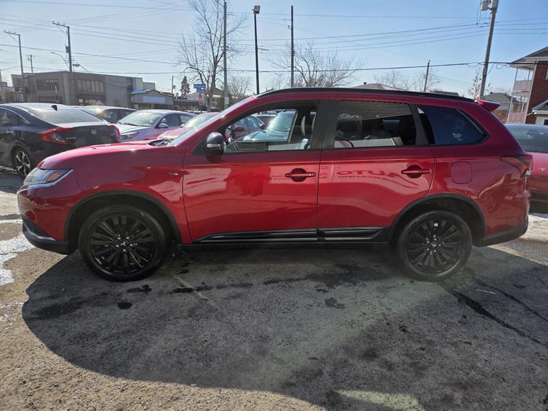 2020 Mitsubishi Outlander - Image 4