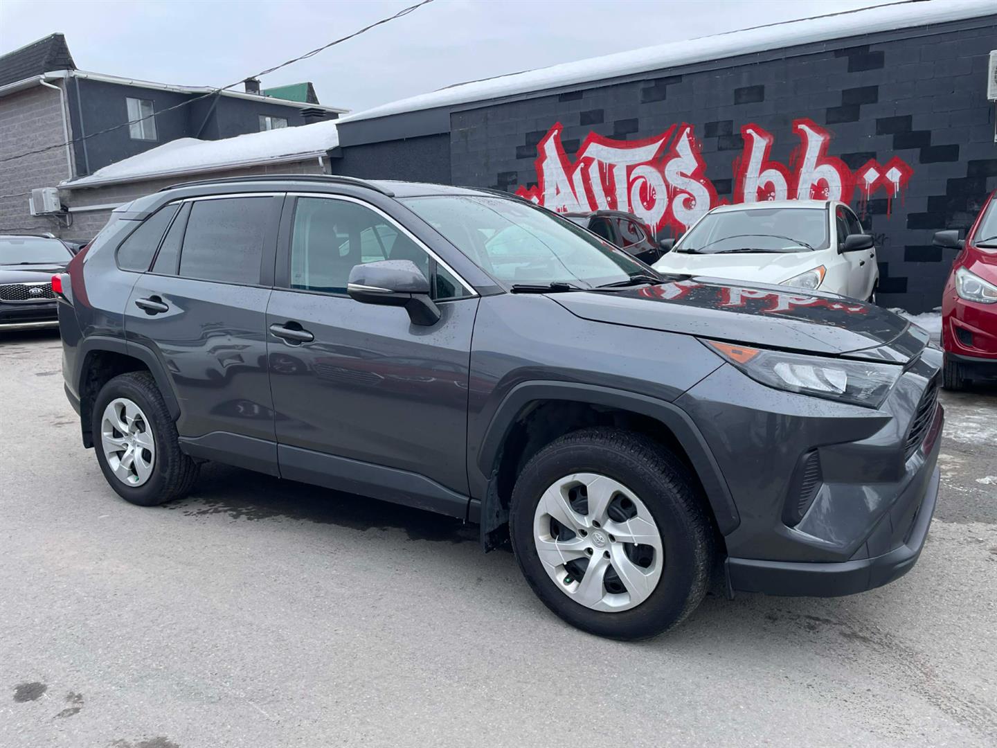 Toyota RAV4 LE AWD 2020