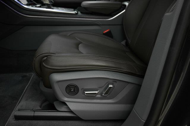 audi Q8 2025 - 16