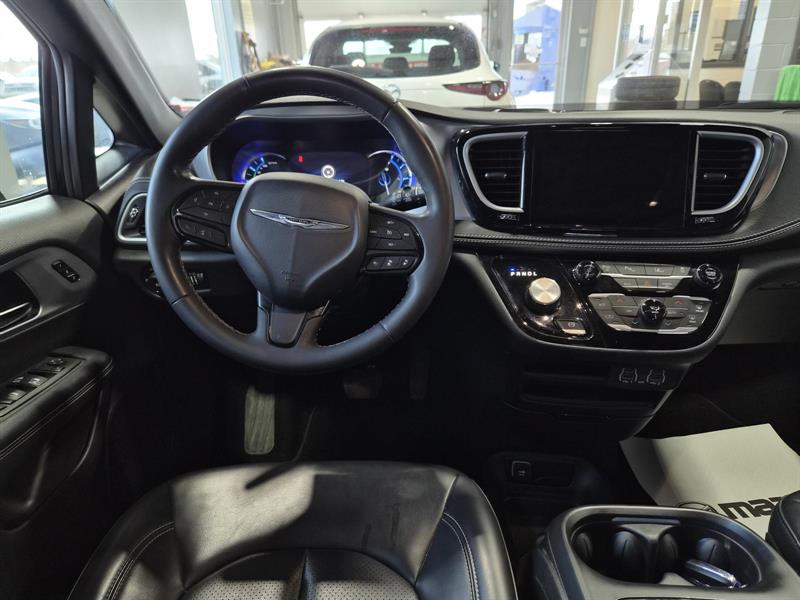 chrysler Pacifica 2023 - 12