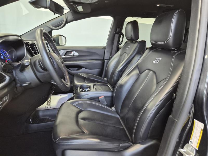 chrysler Pacifica 2023 - 13