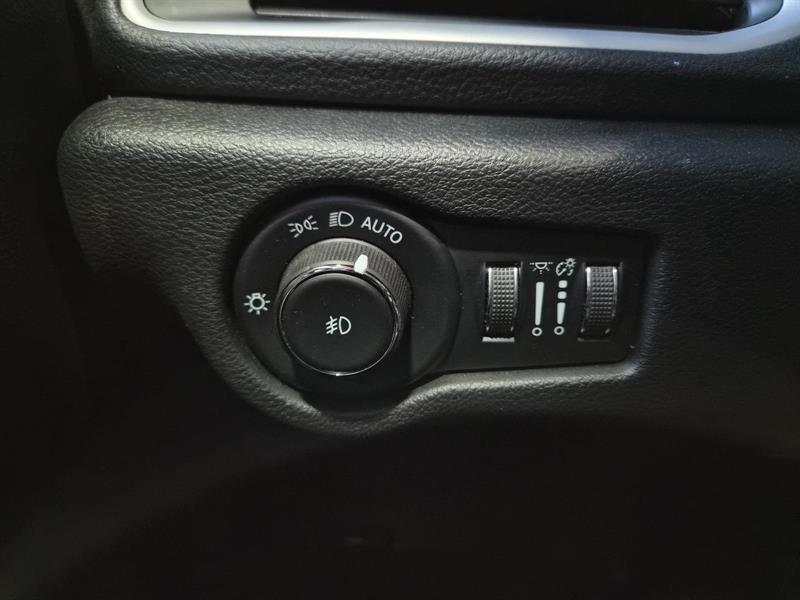 chrysler Pacifica 2023 - 15