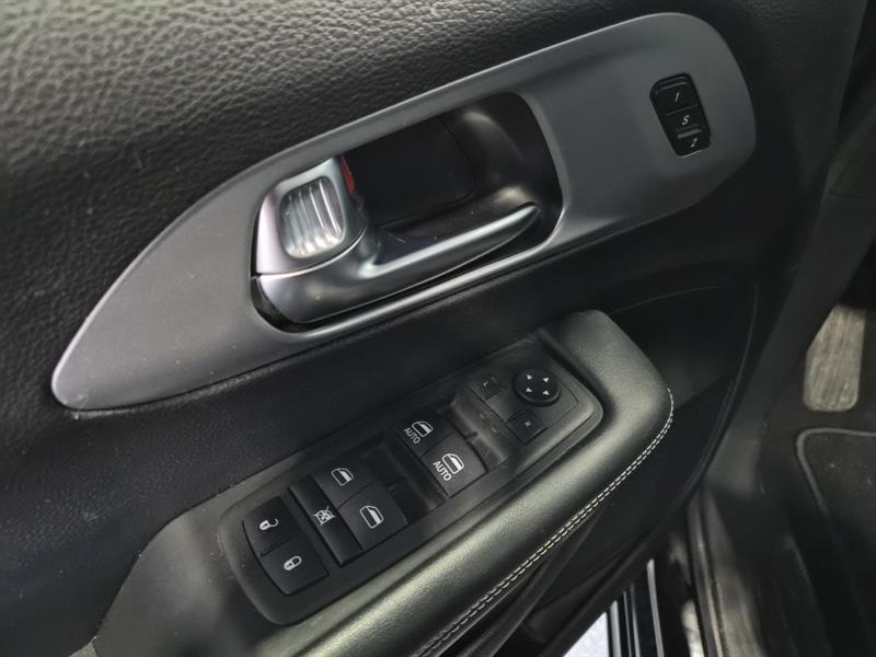 chrysler Pacifica 2023 - 23