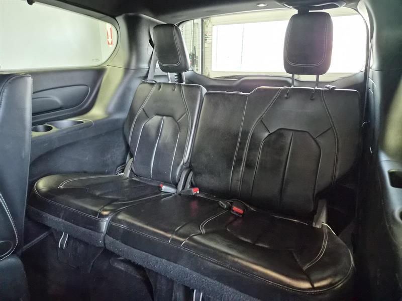 chrysler Pacifica 2023 - 25