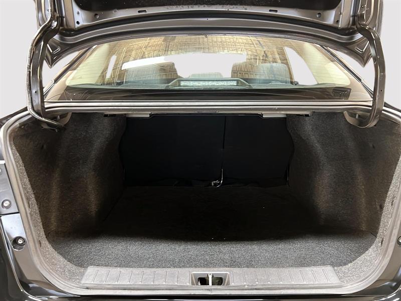 nissan Versa 2021 - 12
