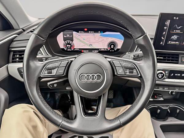 audi berline A4 2023 - 18